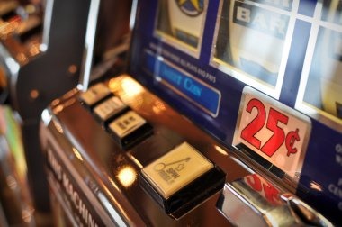 wlatogel app showing live-dealer blackjack table with multi-camera feed